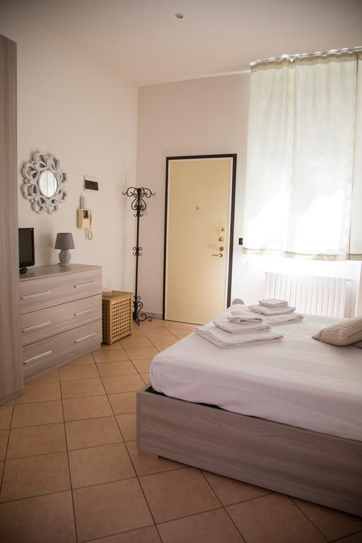 Enjoy Bologna Apartment ภายนอก รูปภาพ