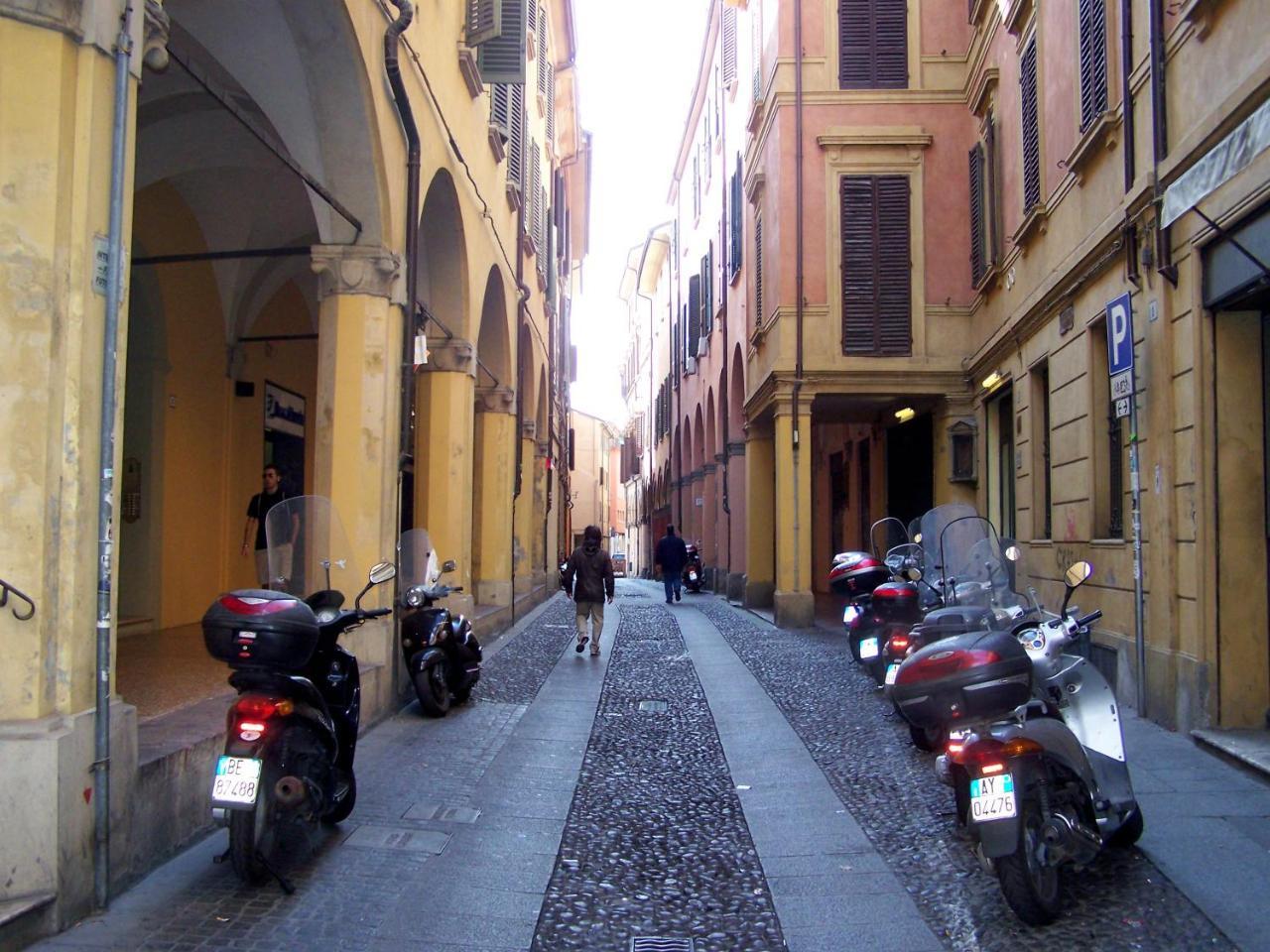 Enjoy Bologna Apartment ภายนอก รูปภาพ